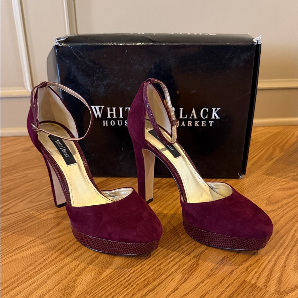 White House Black Market Marianna Port Heels 8.5